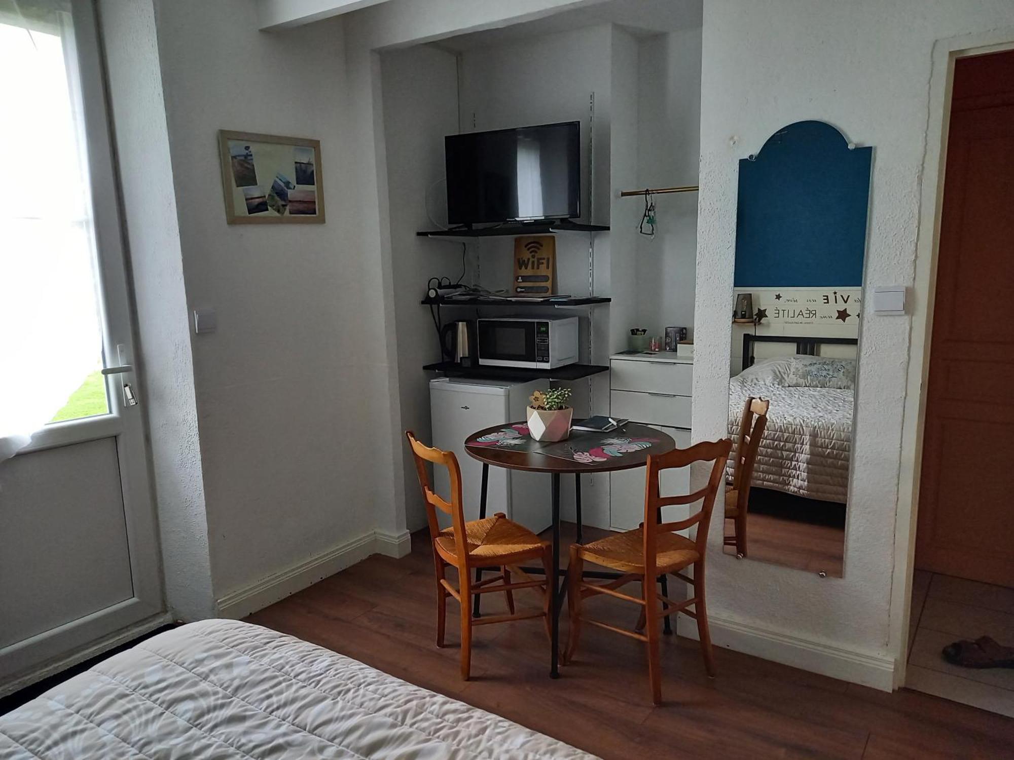 Lorali Bed and Breakfast Blaison-Saint-Sulpice Exteriör bild